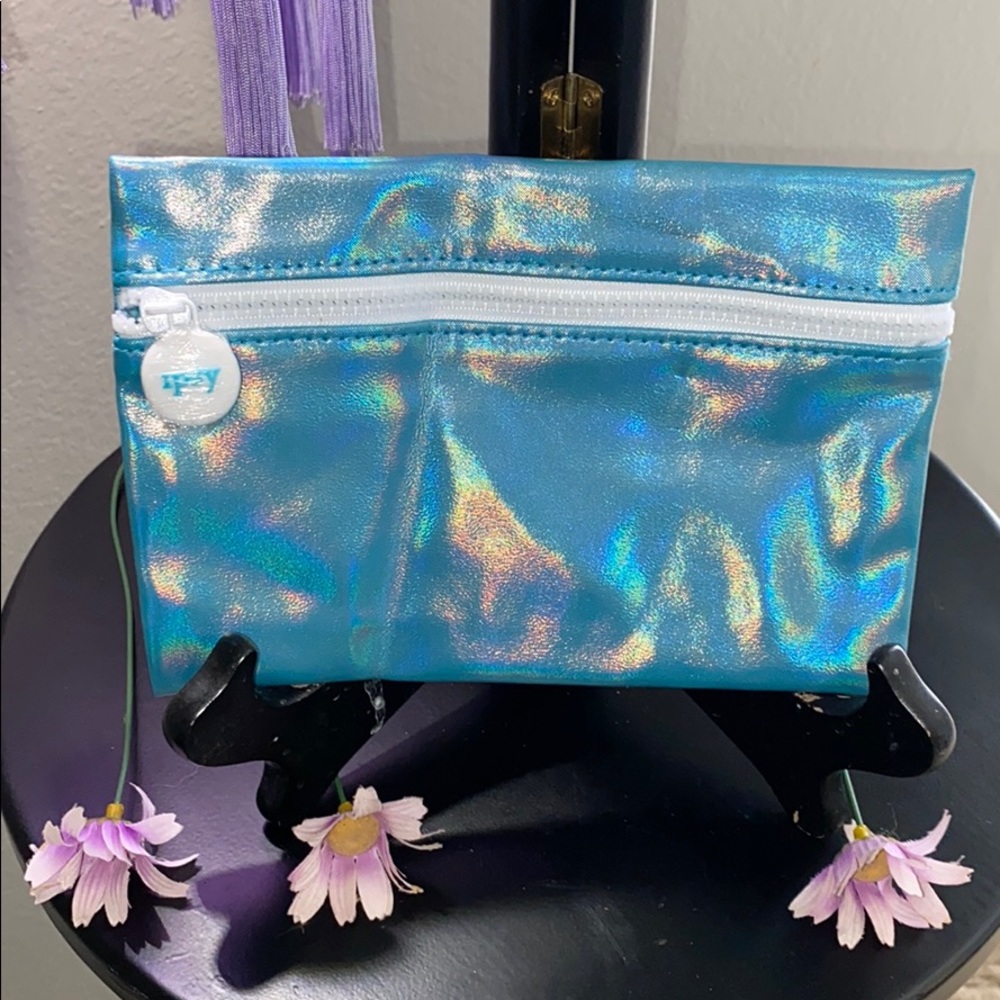 Makeup bag
